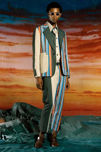 Look 40